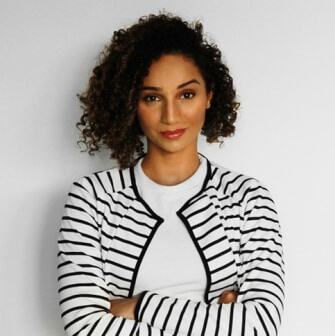 Isabela S.
