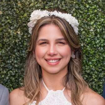 Kariny C.