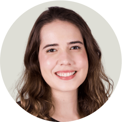 Circle-shaped professional headshot photo of Ana Paula Bartels